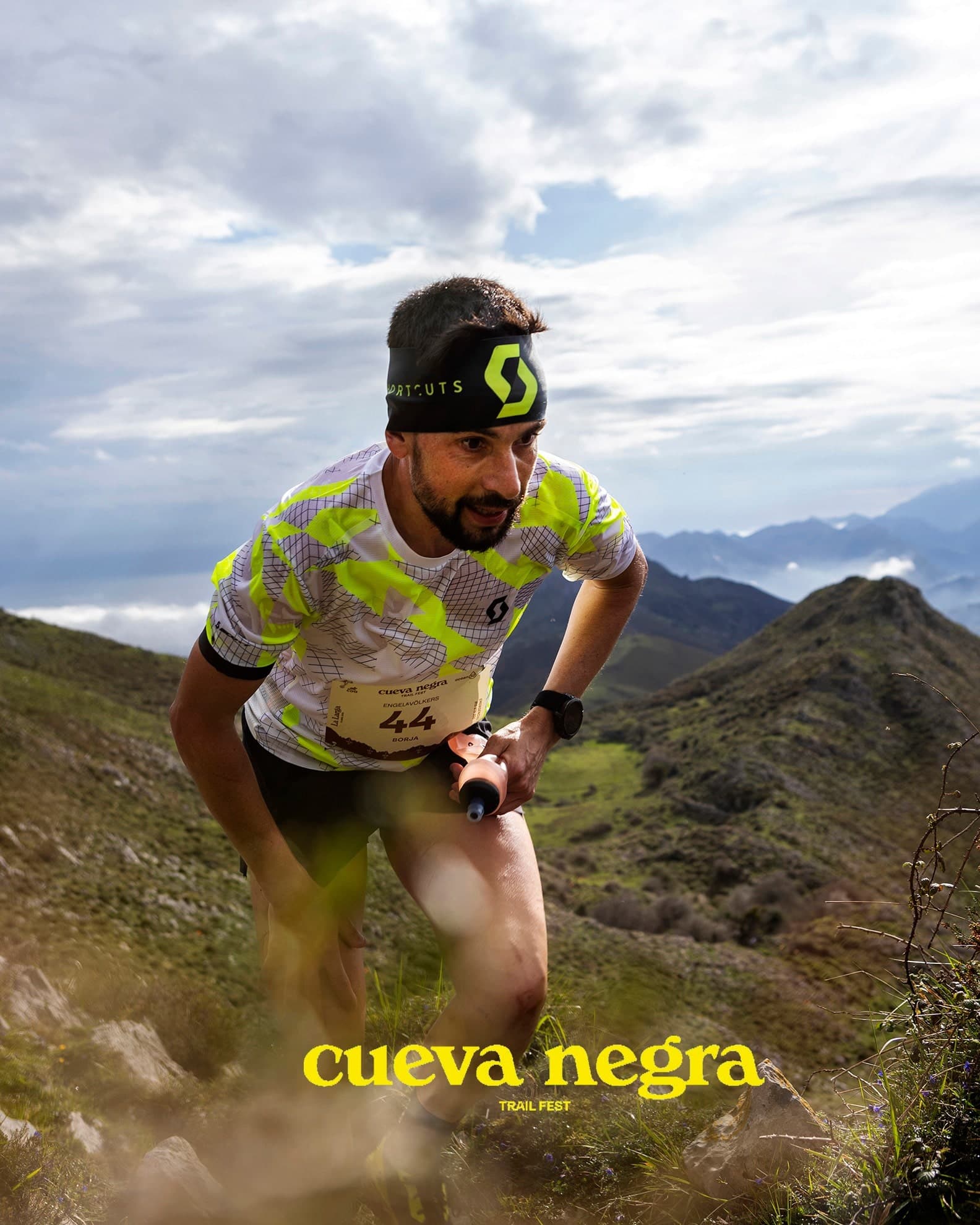 Borja Fernández en La Larga del Cueva Negra Trail Fest. Fotografía de Jose Luis Lastra