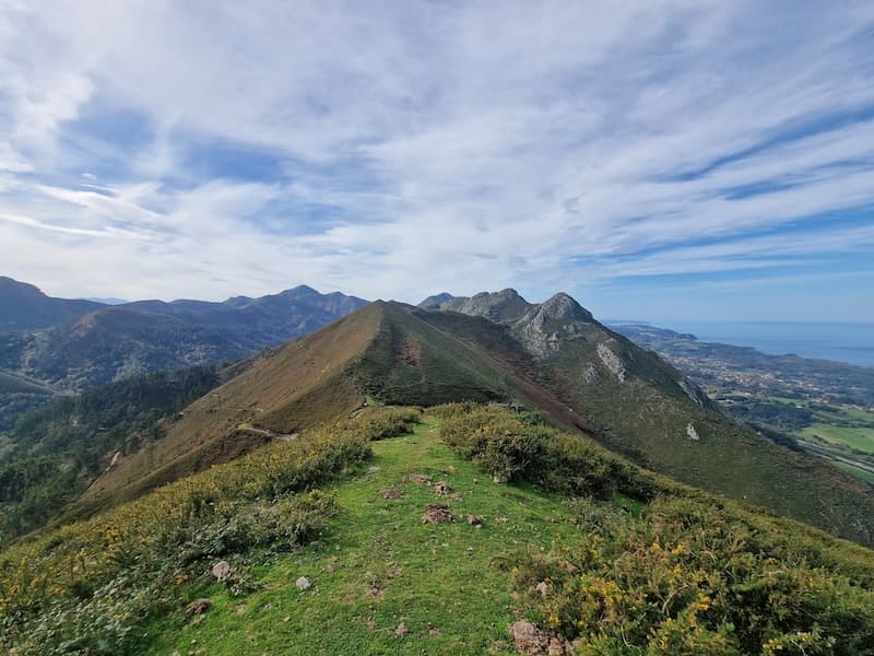 Montaña en Cova Negra, Nueva de Llanes